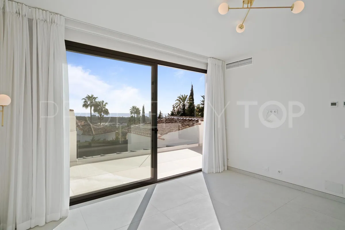 4 bedrooms villa in Elviria for sale
