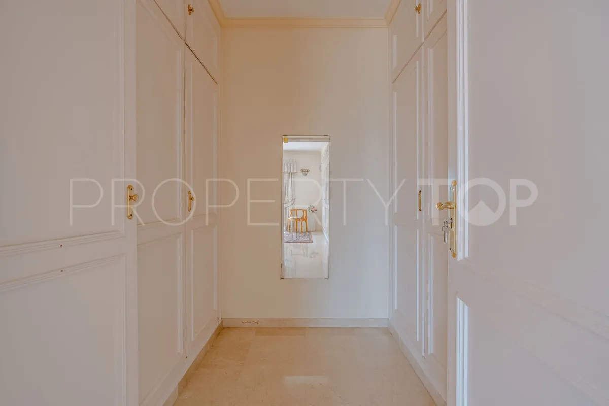 El Paraiso, villa de 5 dormitorios en venta