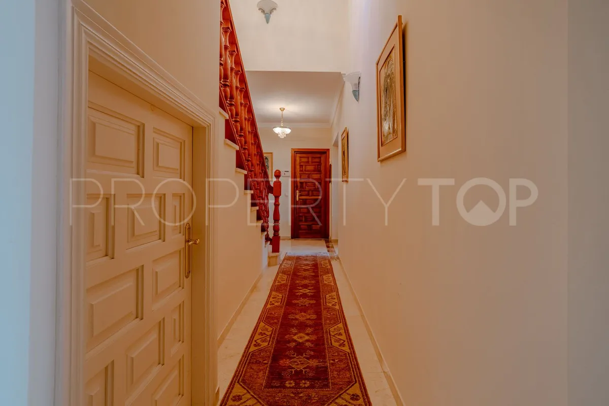 El Paraiso, villa de 5 dormitorios en venta