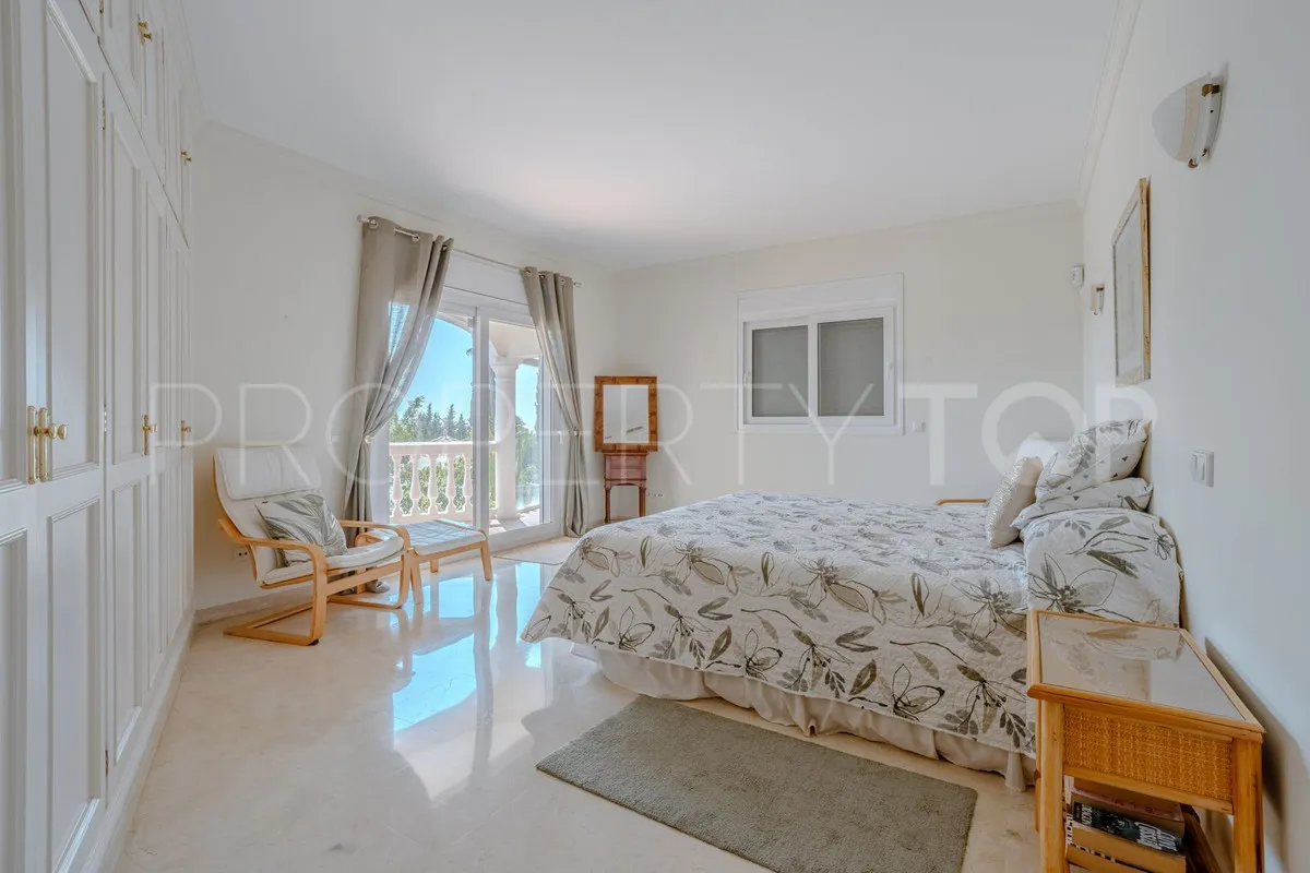 El Paraiso, villa de 5 dormitorios en venta