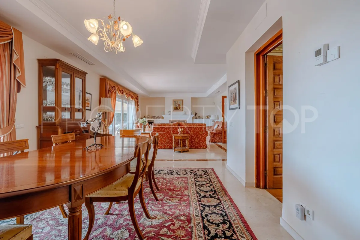 El Paraiso, villa de 5 dormitorios en venta