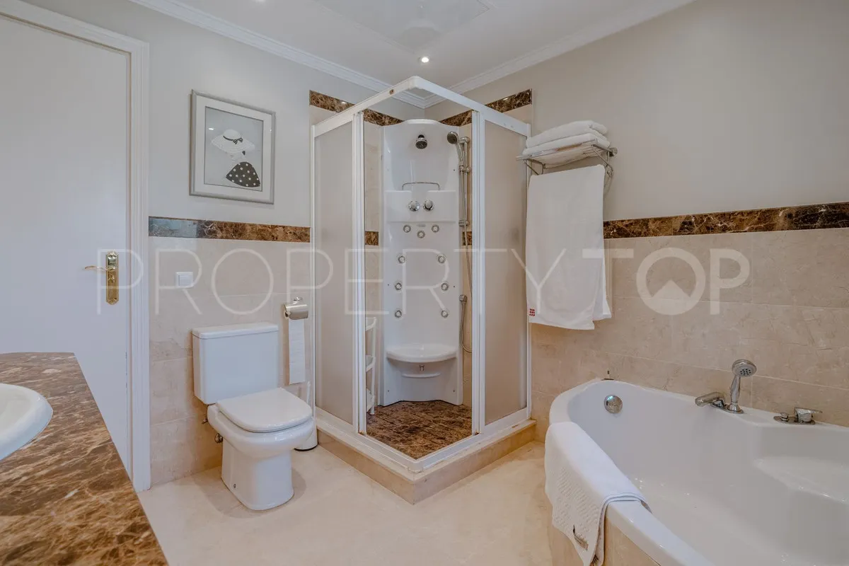 El Paraiso, villa de 5 dormitorios en venta
