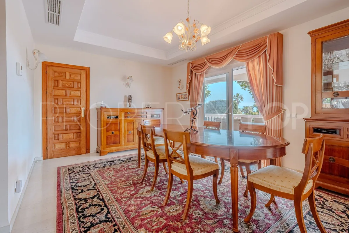 El Paraiso, villa de 5 dormitorios en venta
