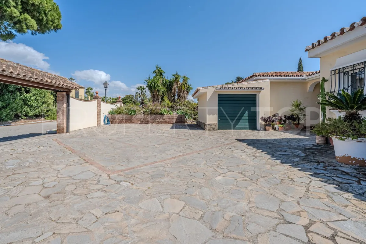 El Paraiso, villa de 5 dormitorios en venta