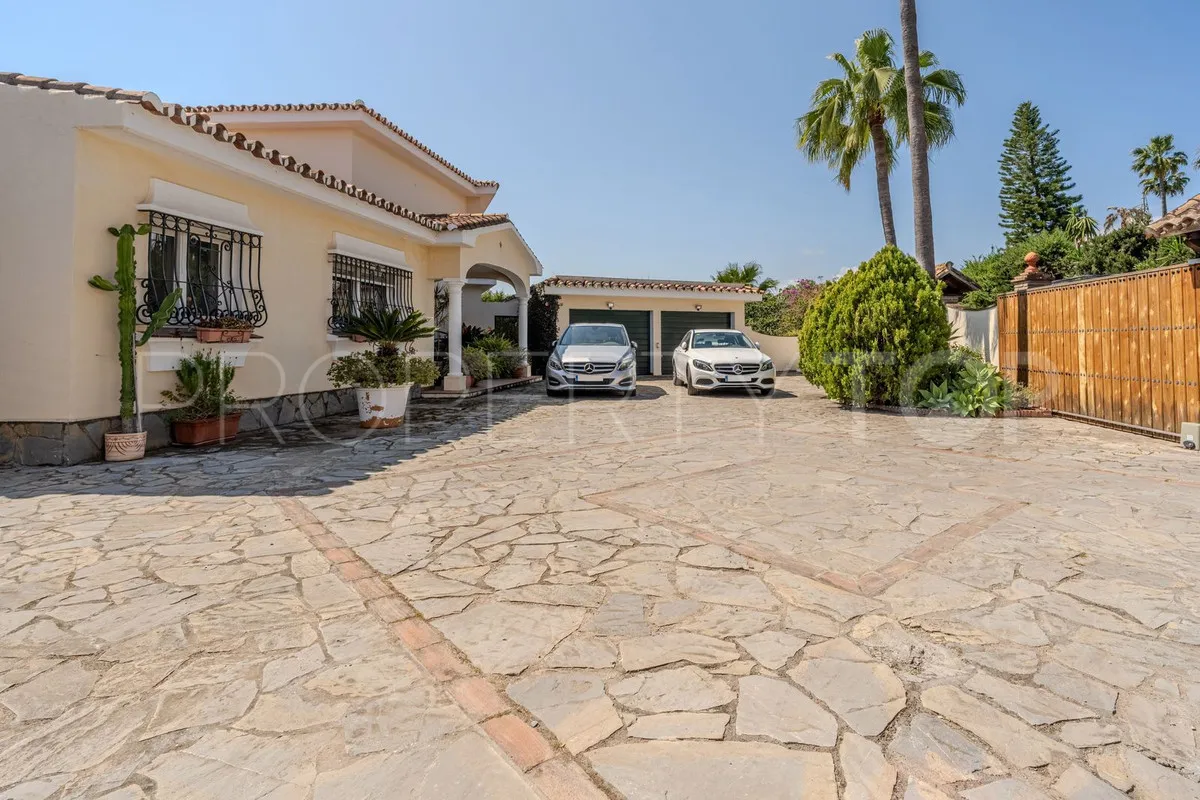 El Paraiso, villa de 5 dormitorios en venta
