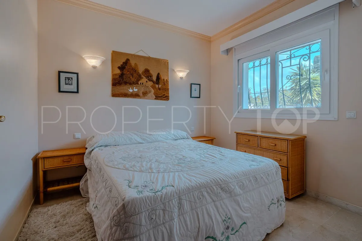 El Paraiso, villa de 5 dormitorios en venta
