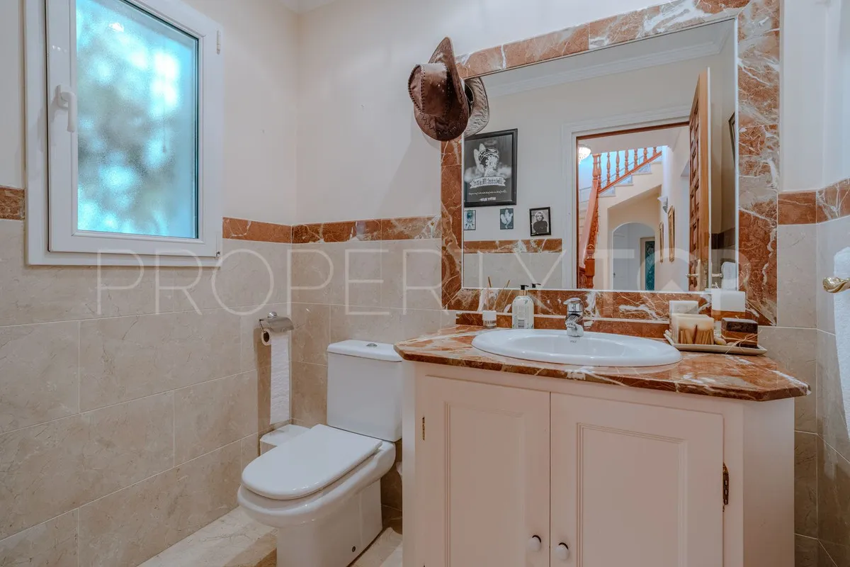 El Paraiso, villa de 5 dormitorios en venta