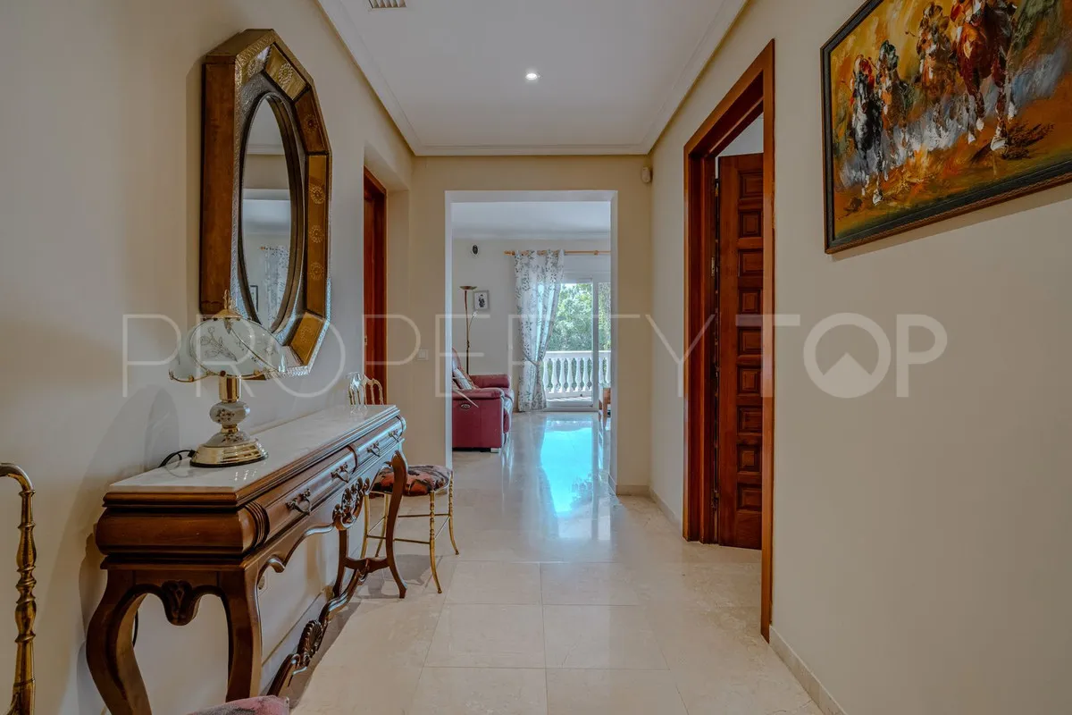 El Paraiso, villa de 5 dormitorios en venta