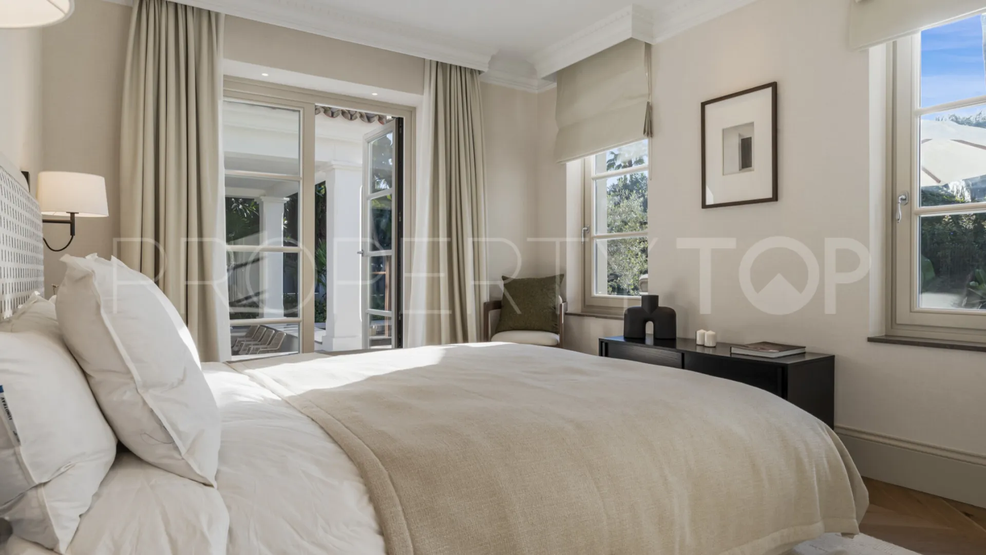 Nueva Andalucia, villa en venta de 5 dormitorios