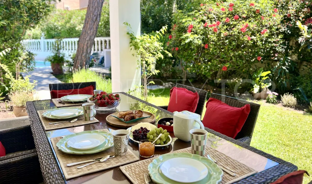 Marbesa, villa de 4 dormitorios en venta