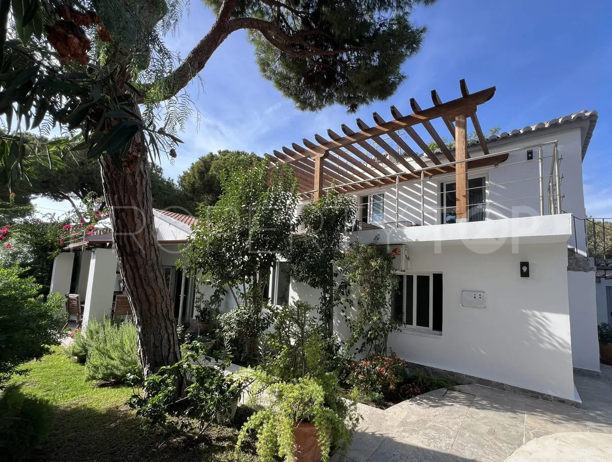 Marbesa, villa de 4 dormitorios en venta