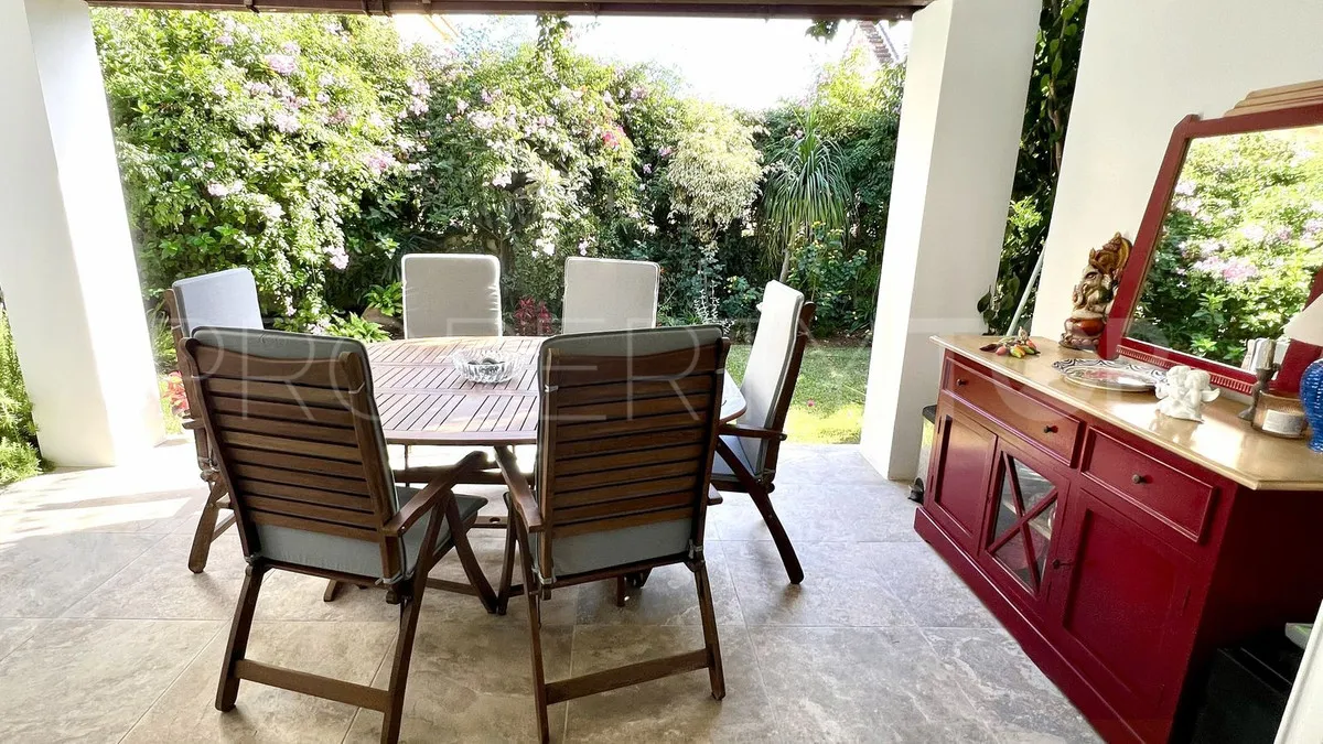 Marbesa, villa de 4 dormitorios en venta