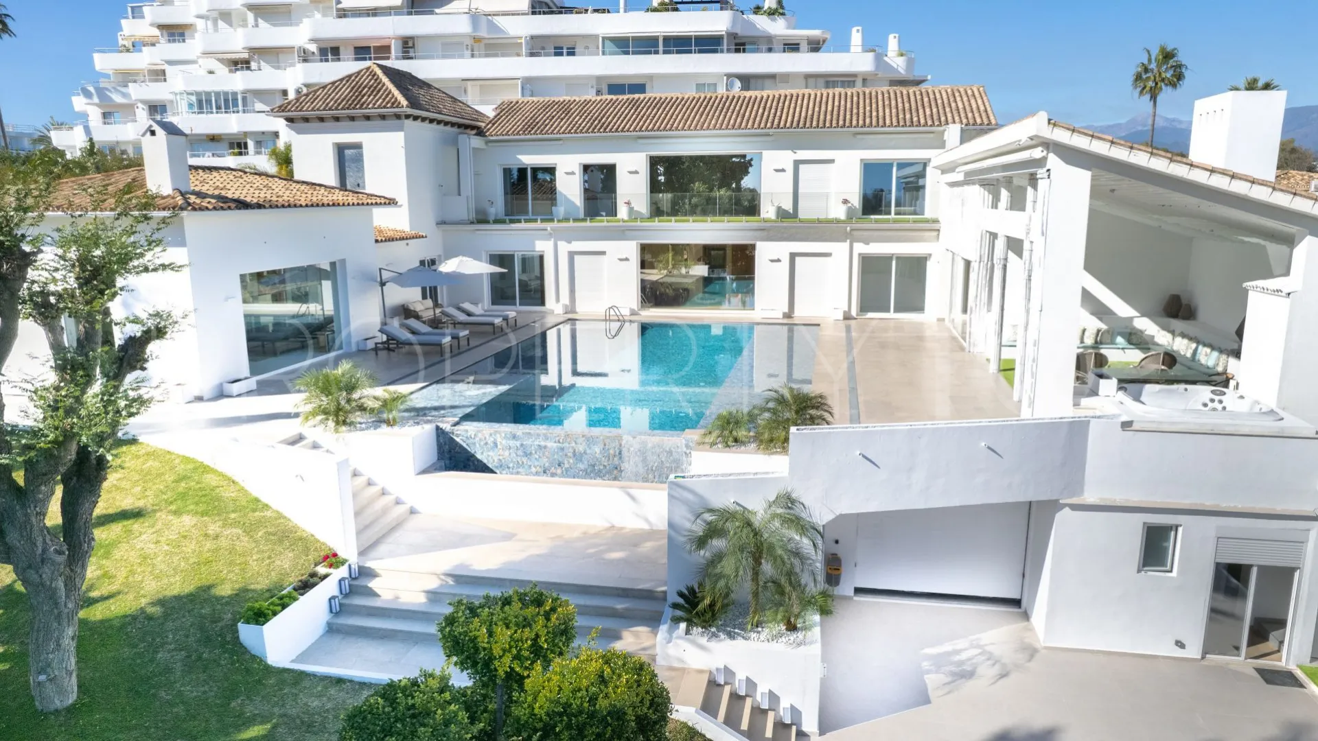 For sale Guadalmina Alta 6 bedrooms villa