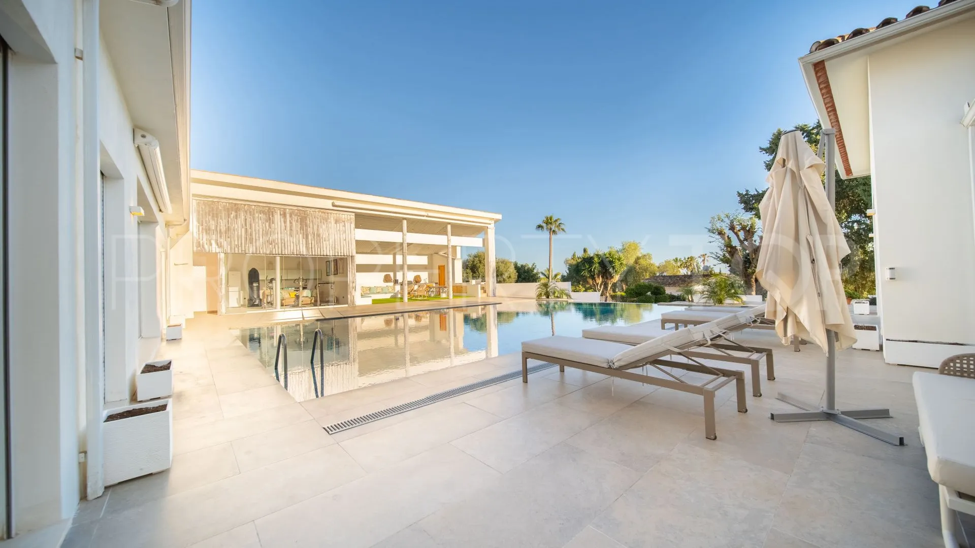For sale Guadalmina Alta 6 bedrooms villa
