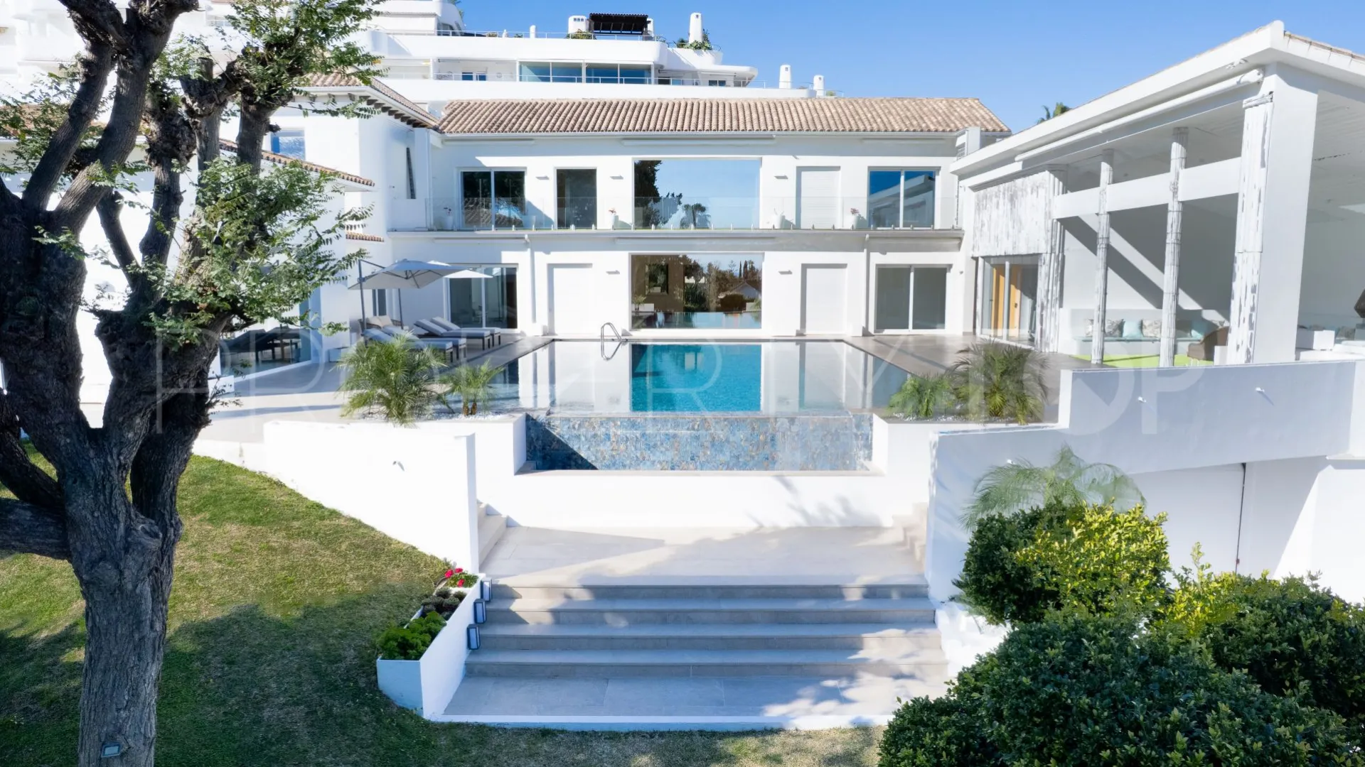 For sale Guadalmina Alta 6 bedrooms villa