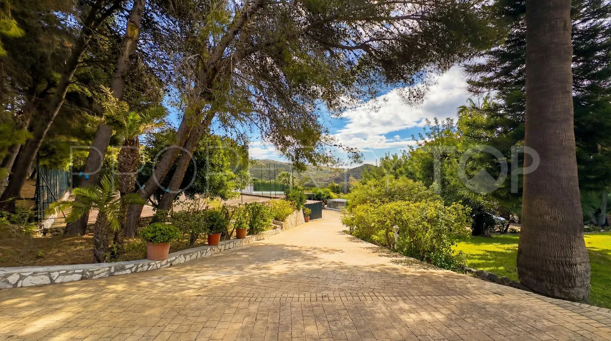 Cortijo a la venta en Alhaurin el Grande