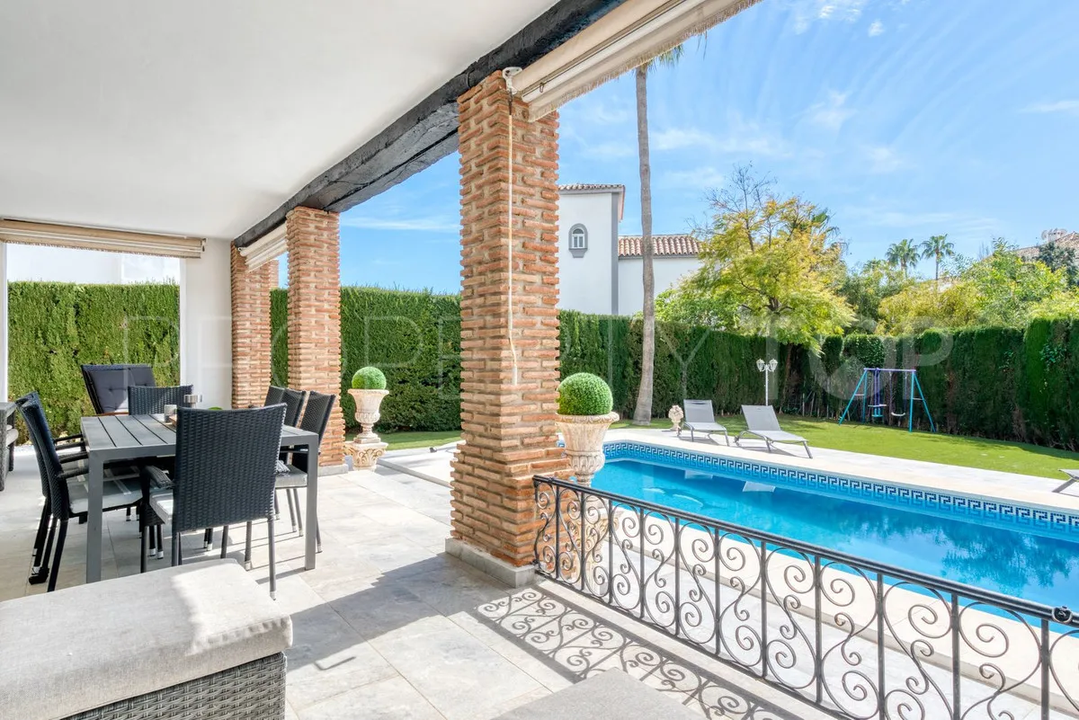 Calahonda, villa en venta