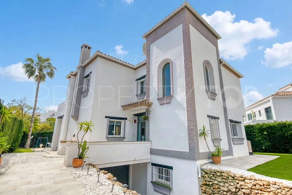 Calahonda, villa en venta