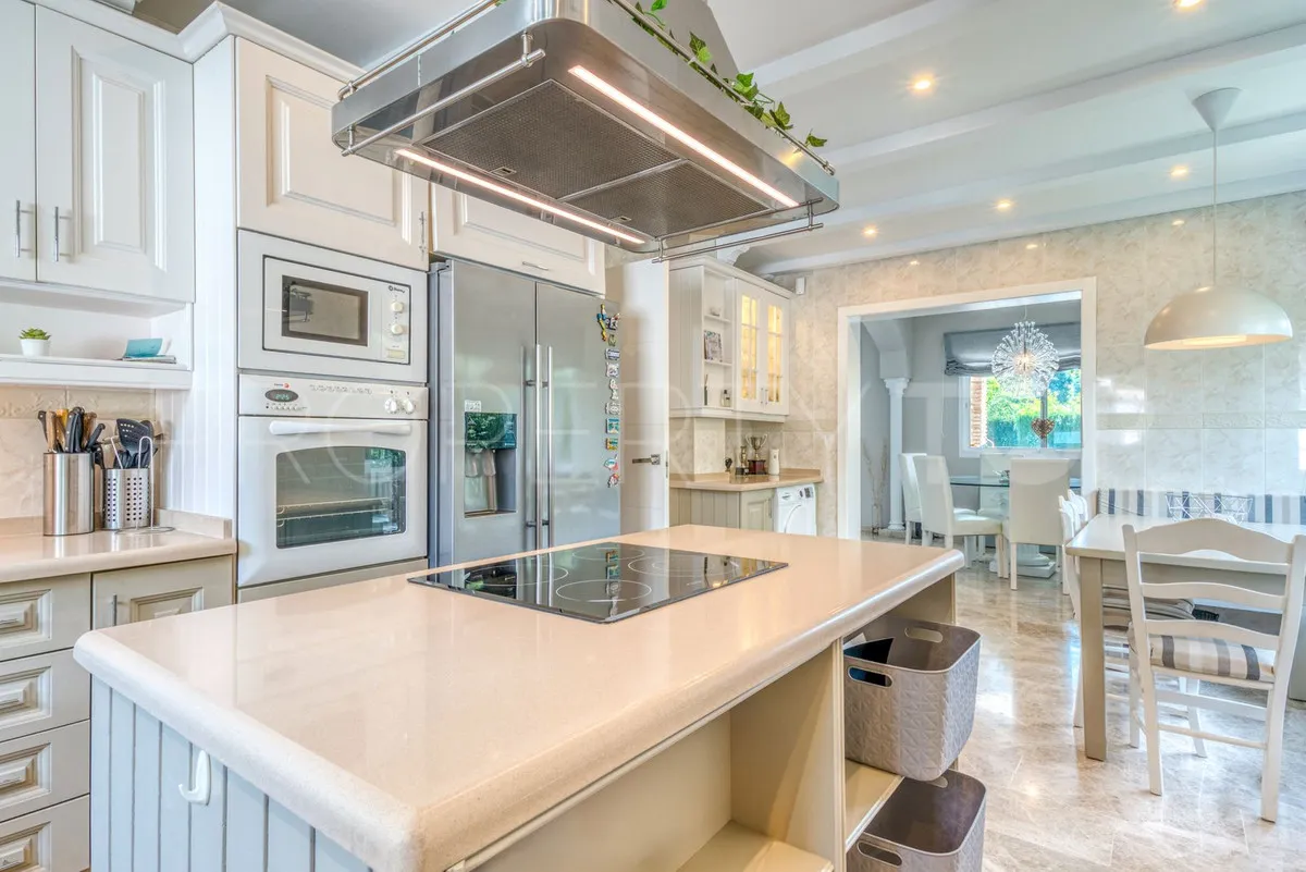 Calahonda, villa en venta