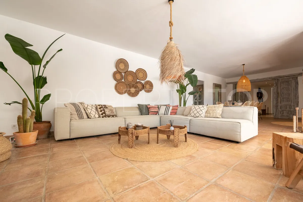 For sale Hacienda las Chapas 5 bedrooms villa