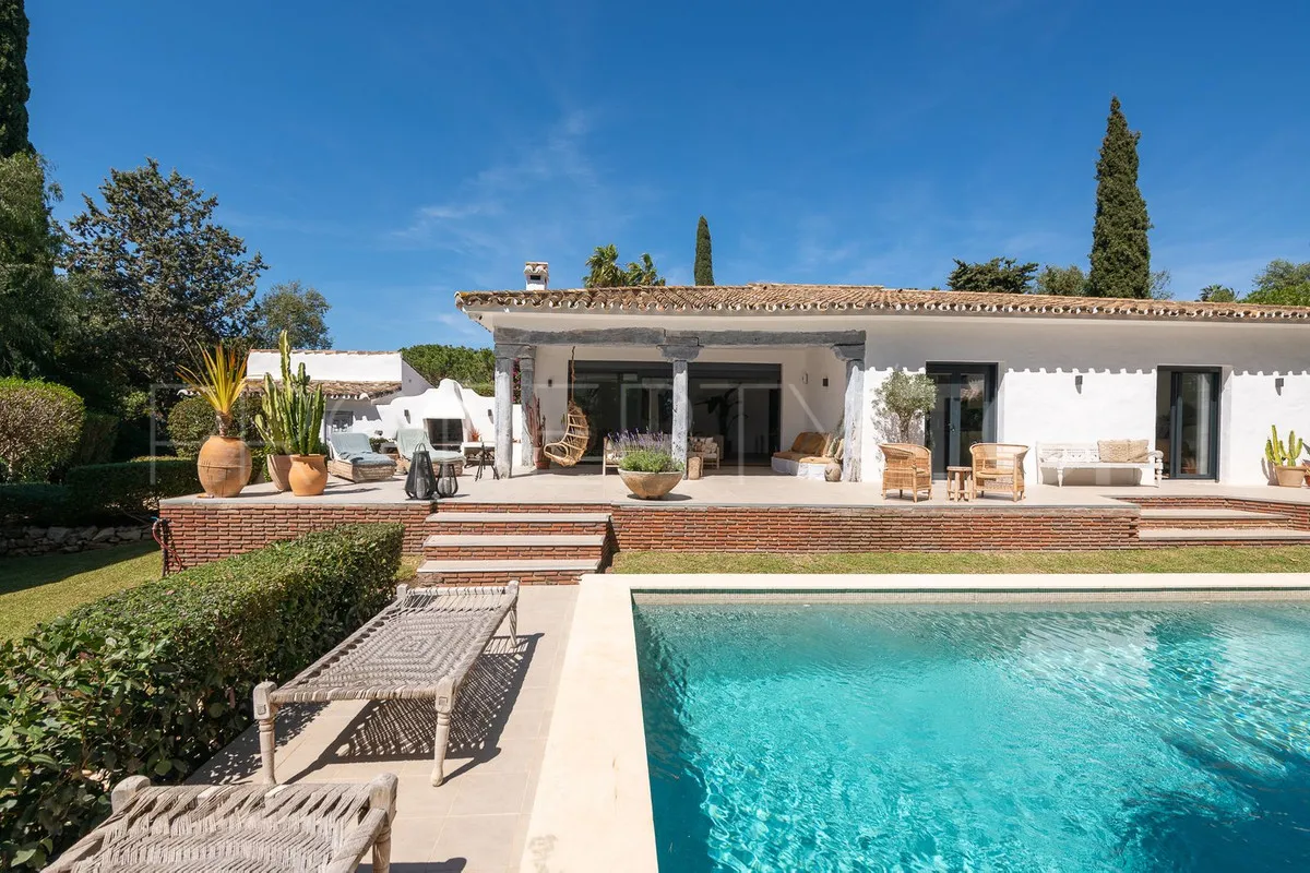 For sale Hacienda las Chapas 5 bedrooms villa