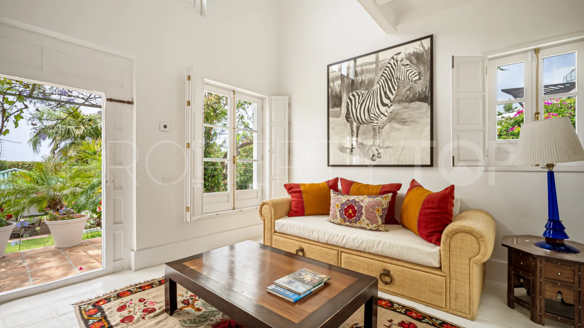 For sale 6 bedrooms villa in Sierra Blanca