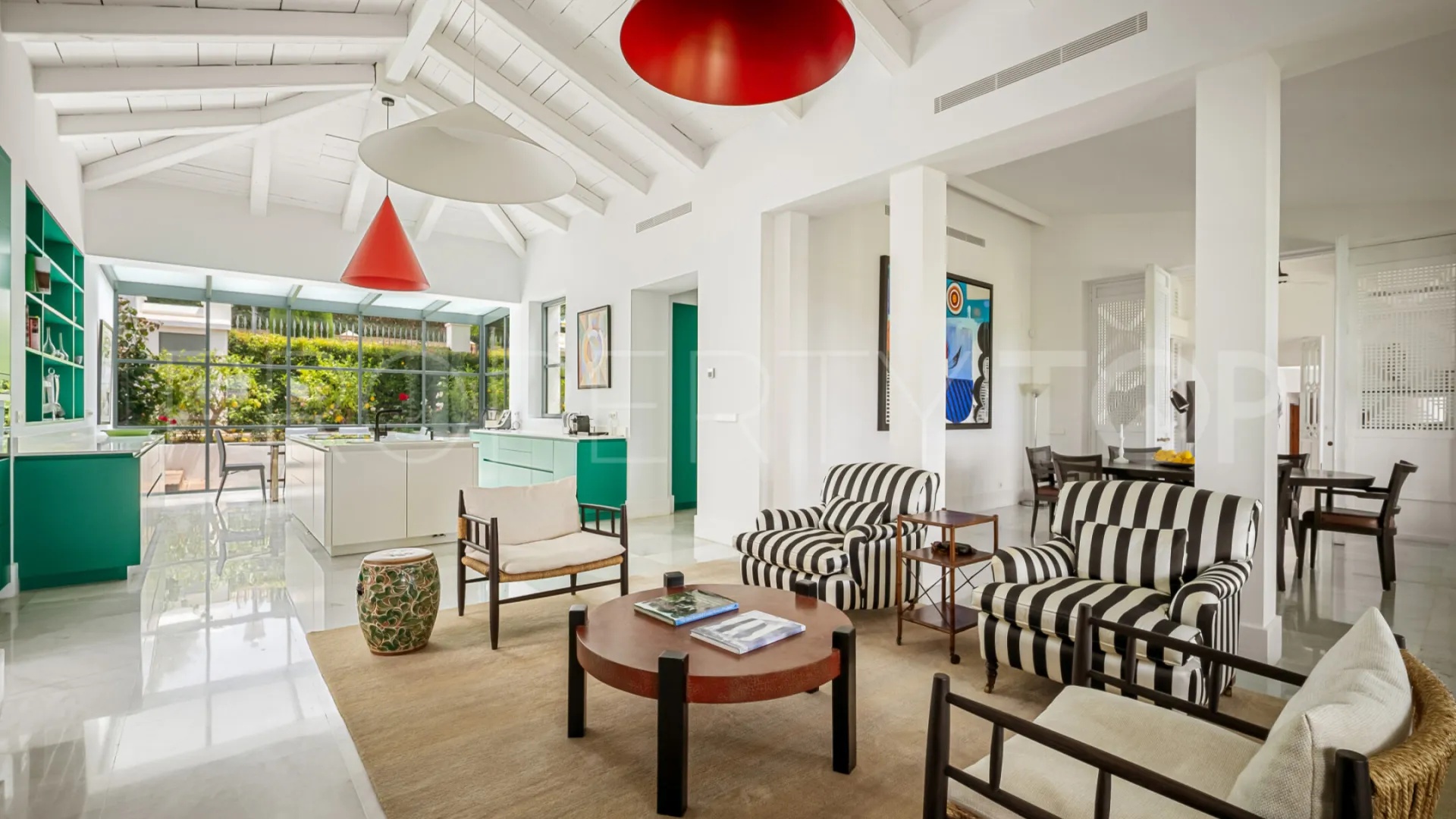 For sale 6 bedrooms villa in Sierra Blanca