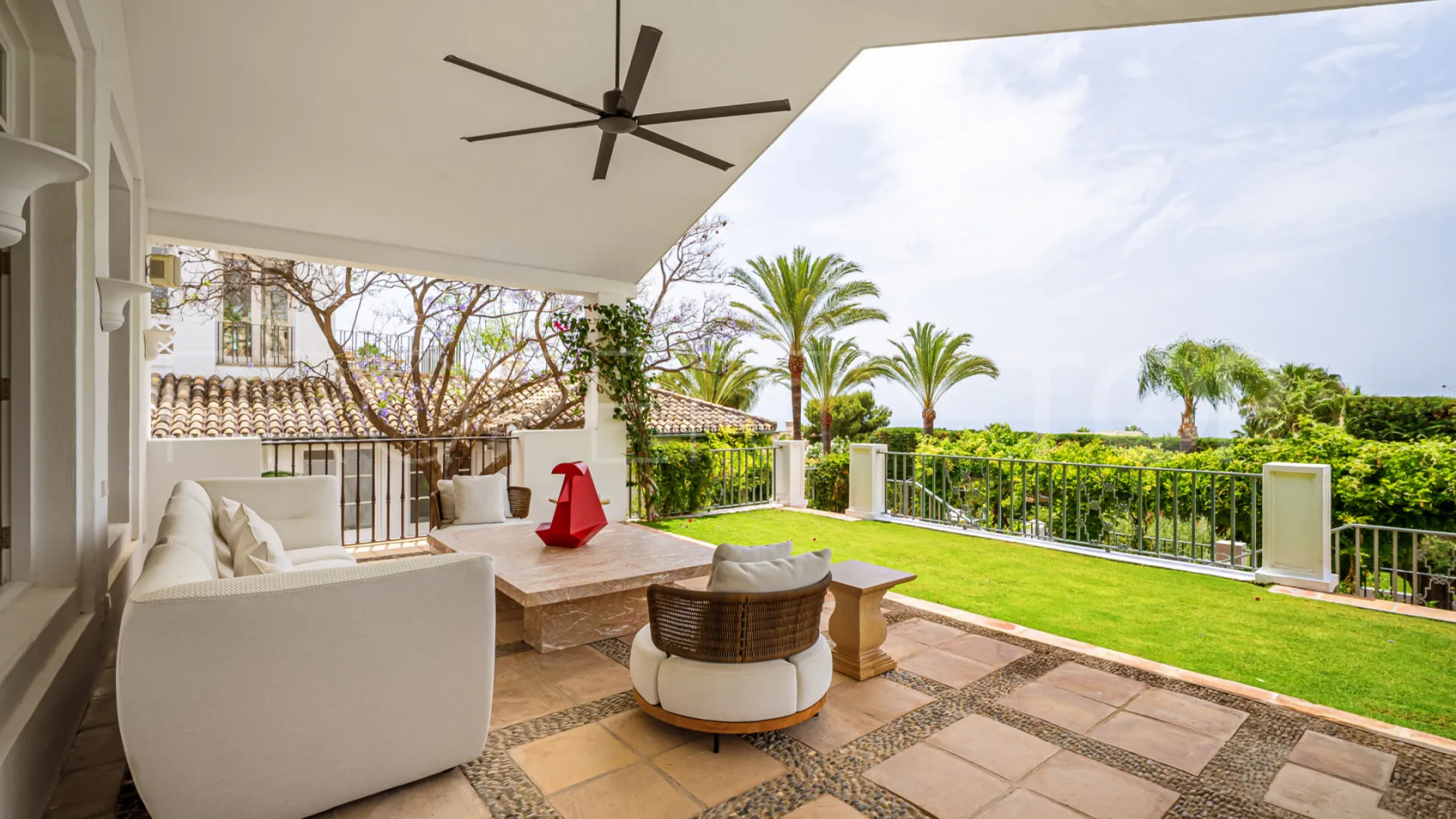 For sale 6 bedrooms villa in Sierra Blanca