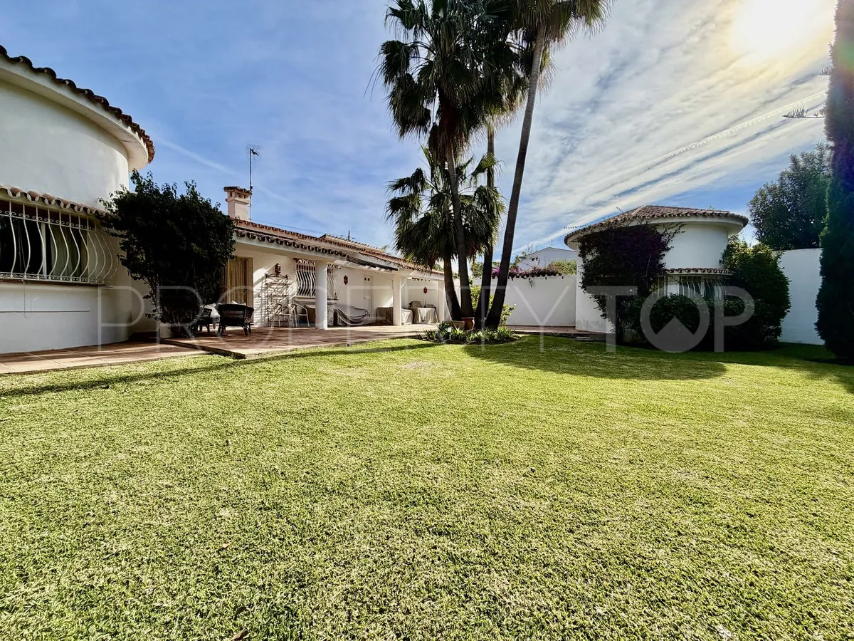 5 bedrooms Linda Vista Baja villa for sale