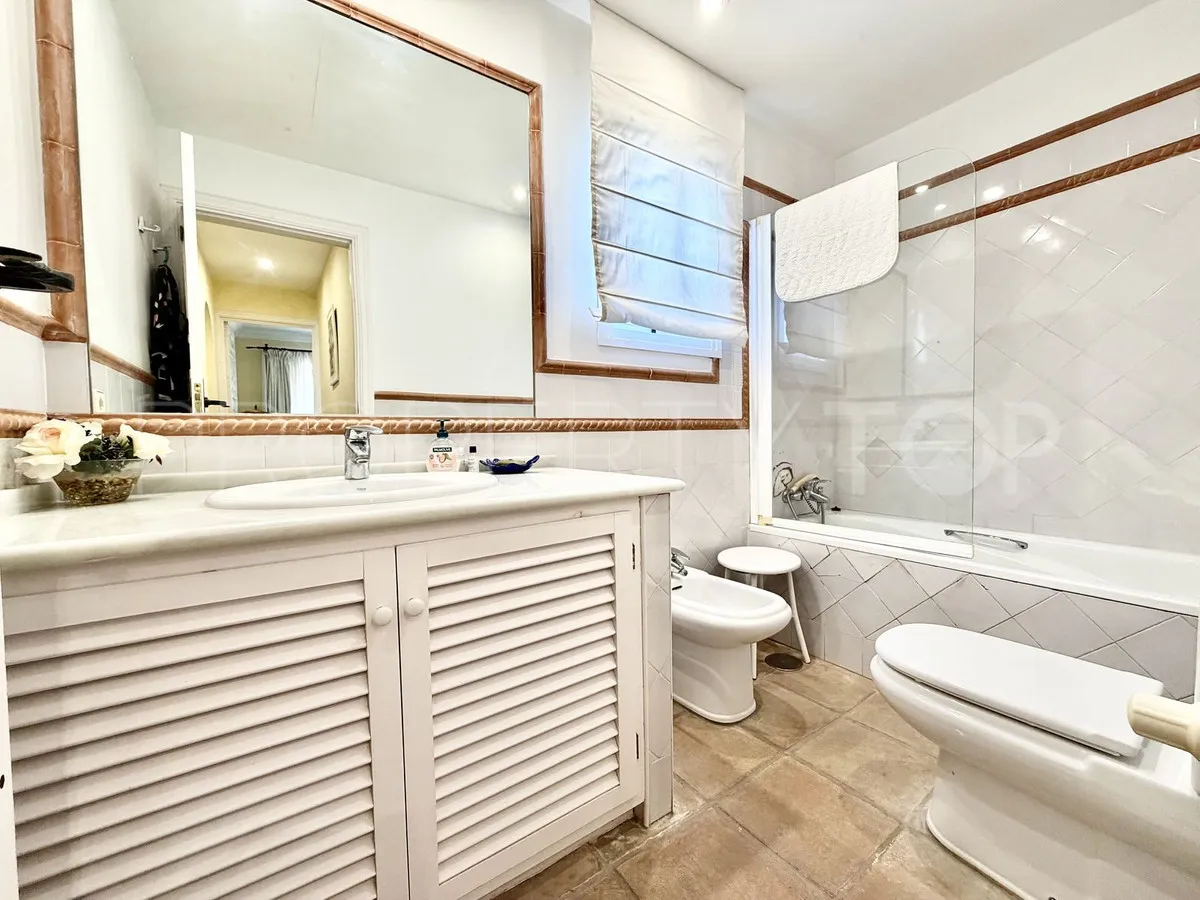 5 bedrooms Linda Vista Baja villa for sale