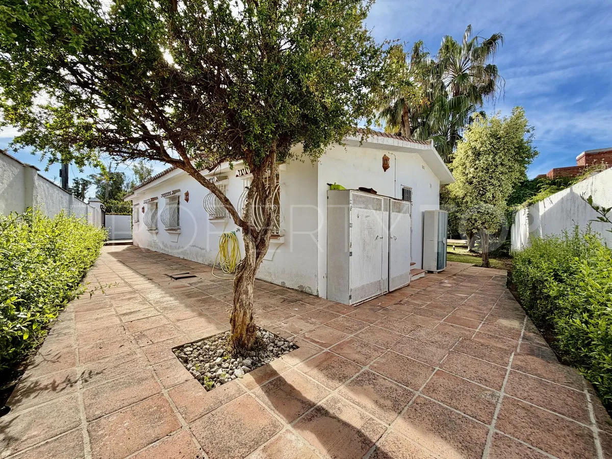 5 bedrooms Linda Vista Baja villa for sale