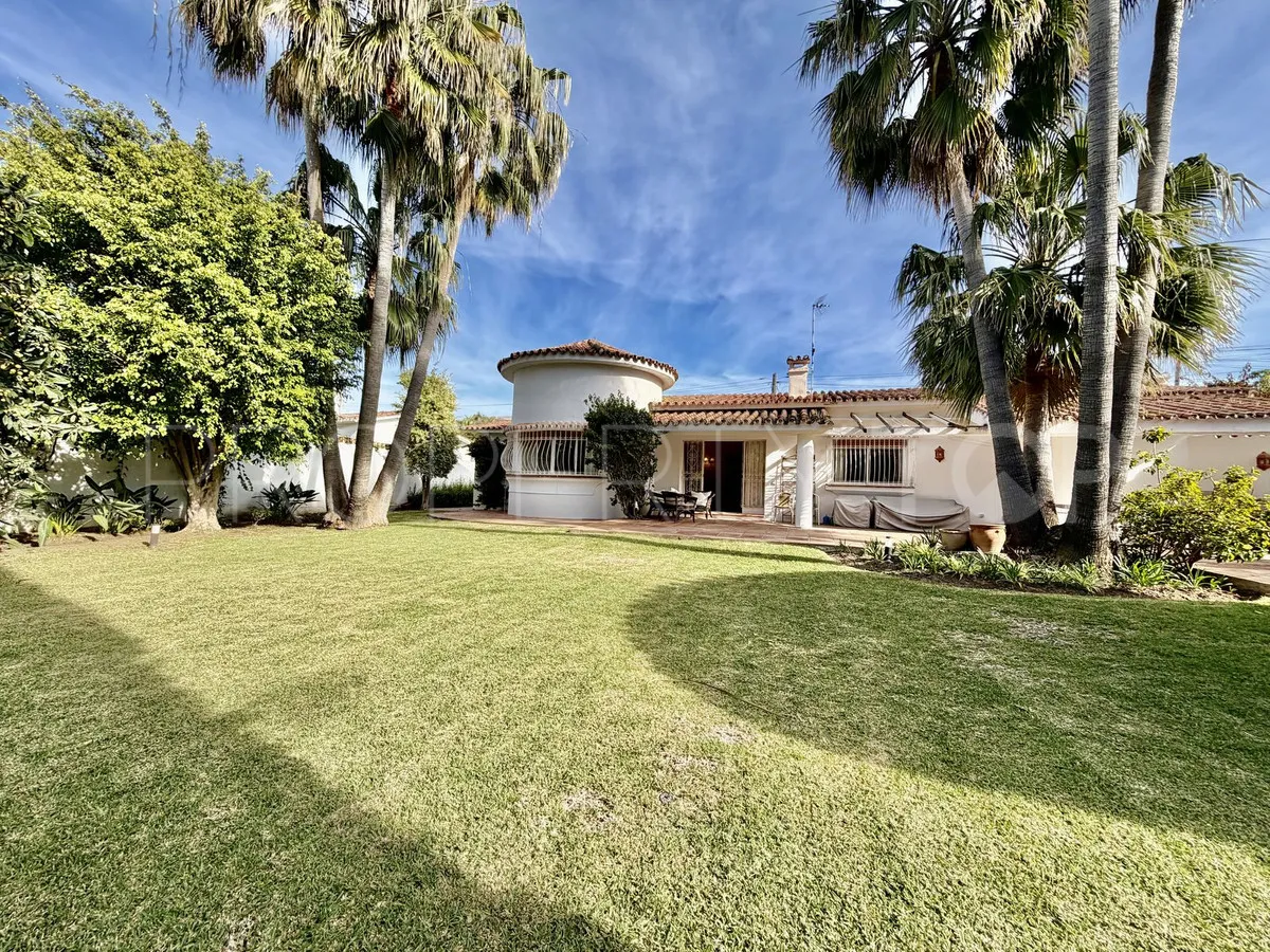 5 bedrooms Linda Vista Baja villa for sale