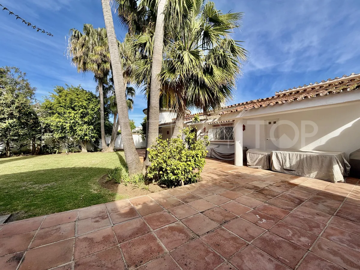 5 bedrooms Linda Vista Baja villa for sale