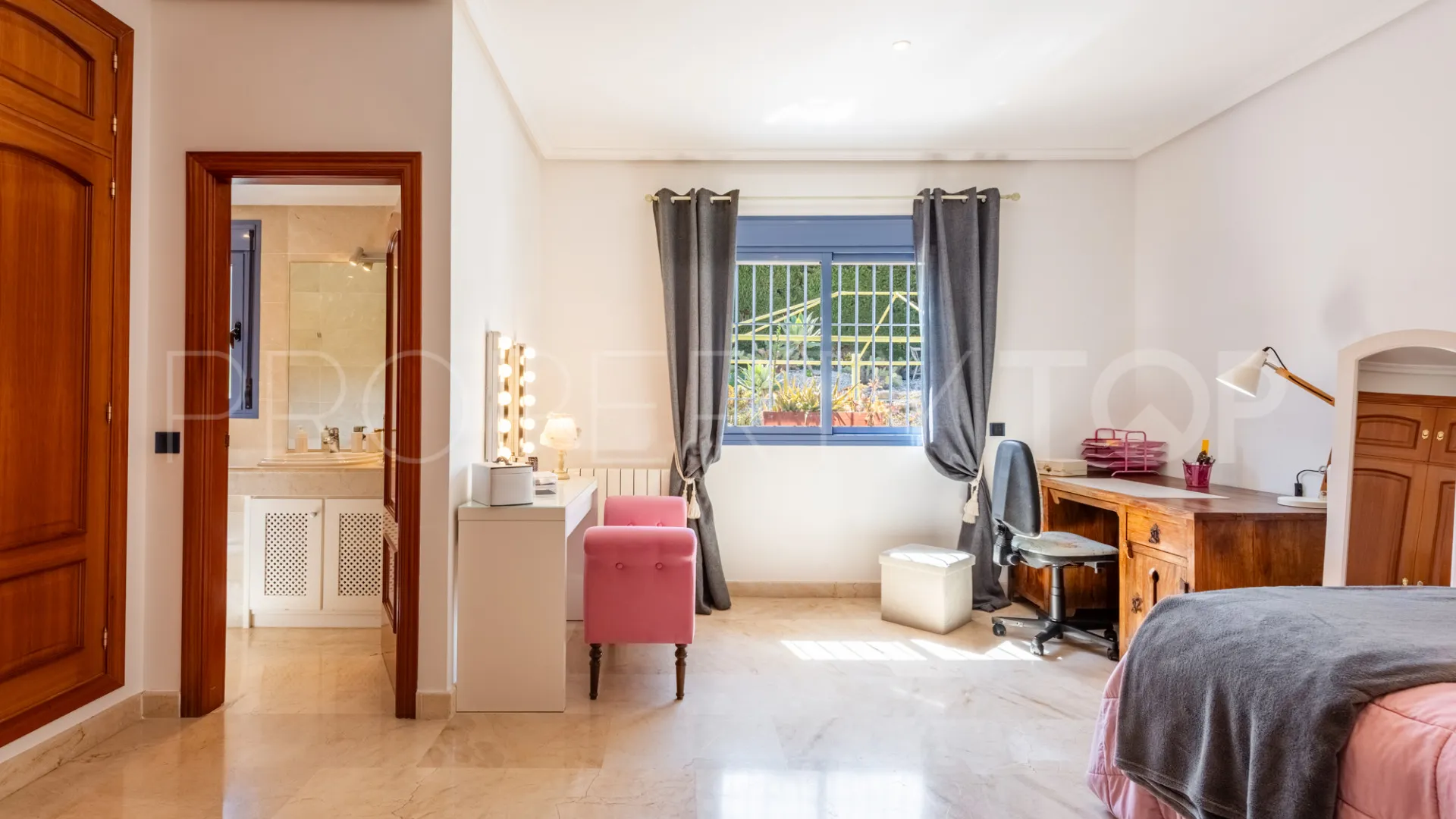 Zona B villa for sale