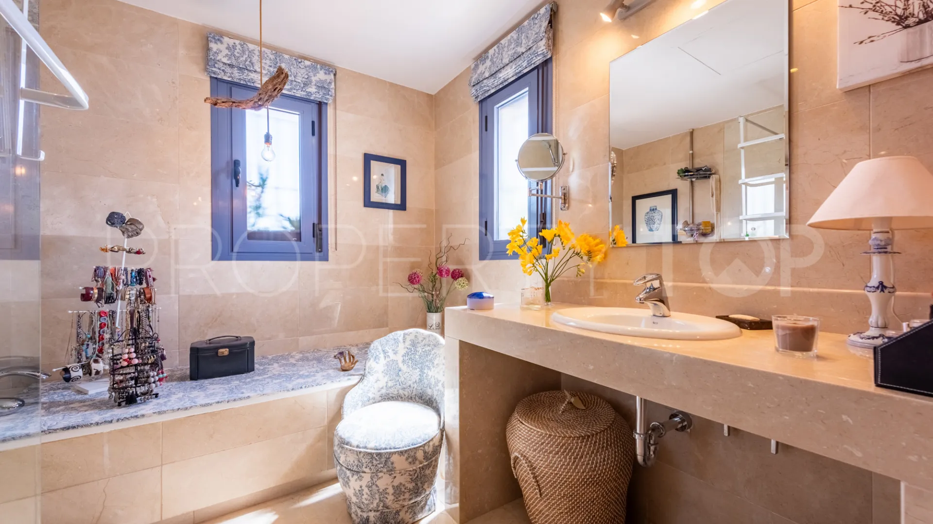 Zona B villa for sale