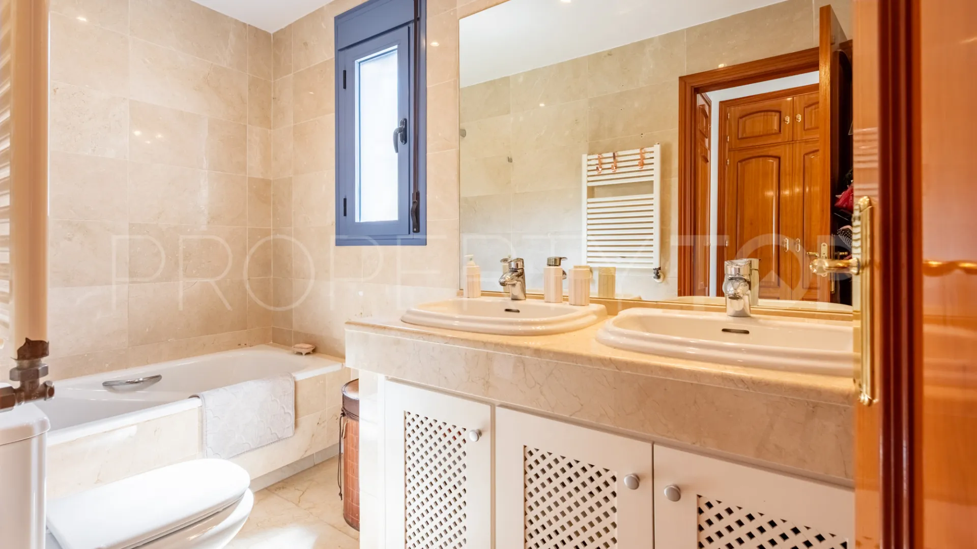 Zona B villa for sale