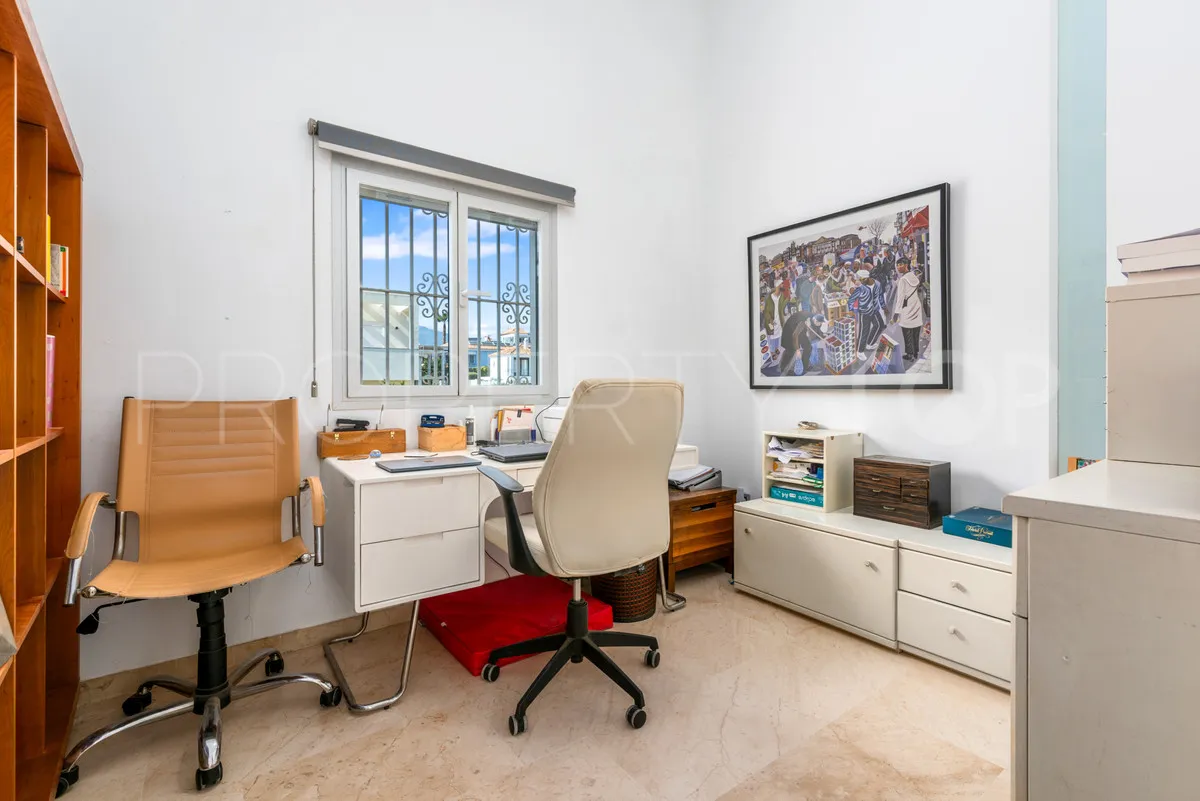 5 bedrooms San Pedro de Alcantara villa for sale