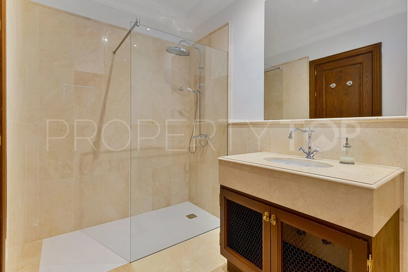 Buy Guadalmina Alta villa