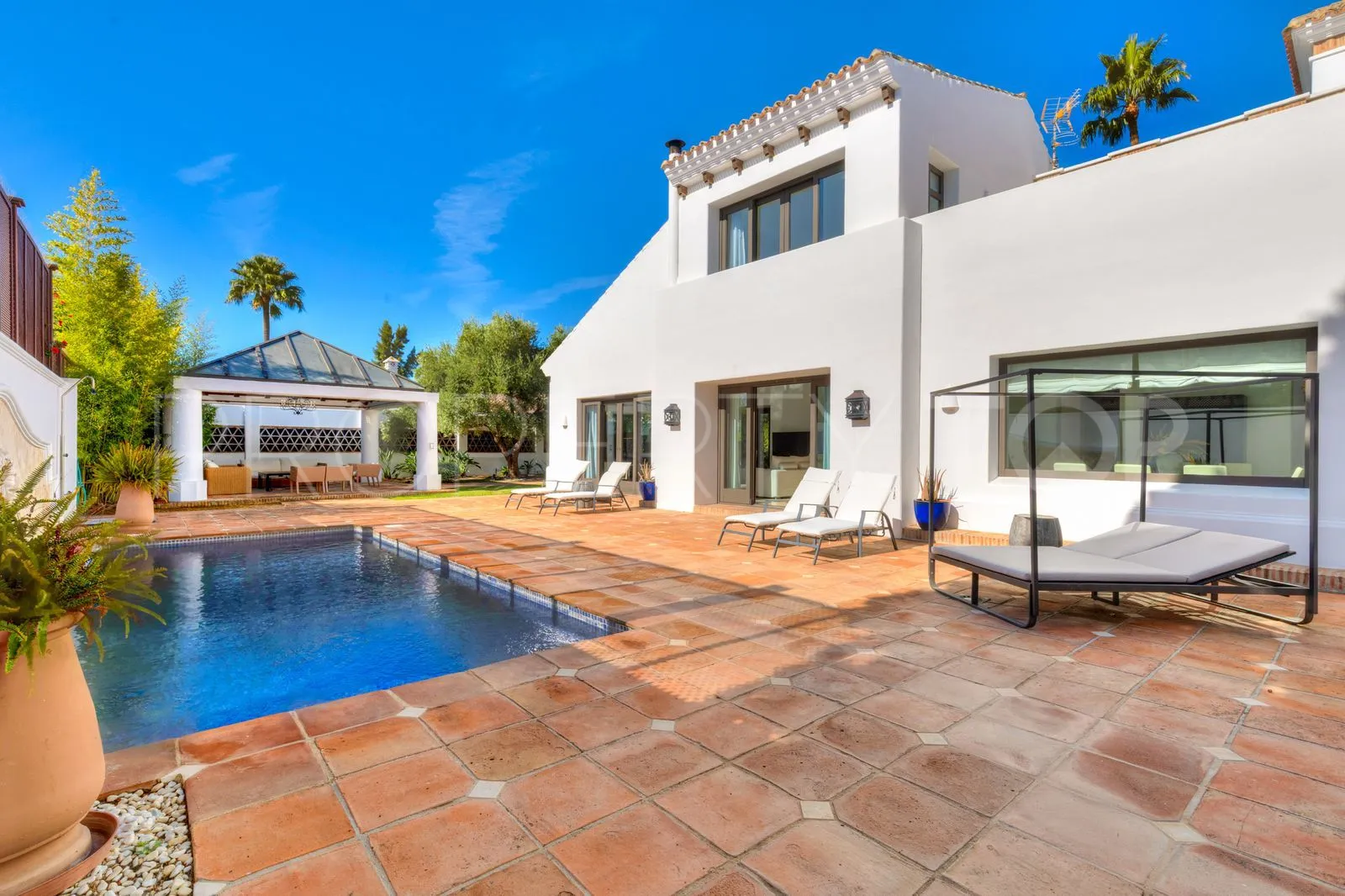 Buy Guadalmina Alta villa
