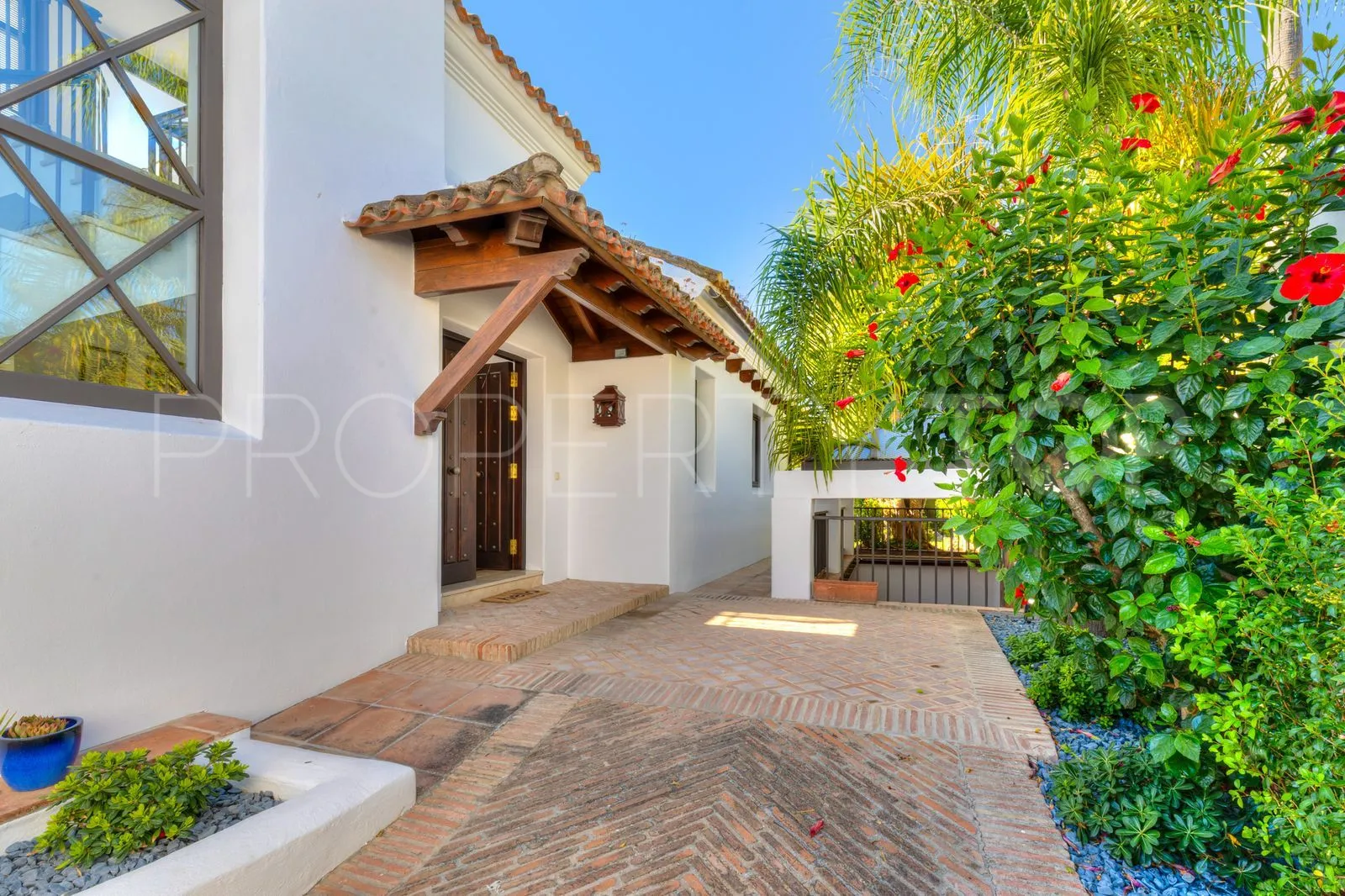 Buy Guadalmina Alta villa