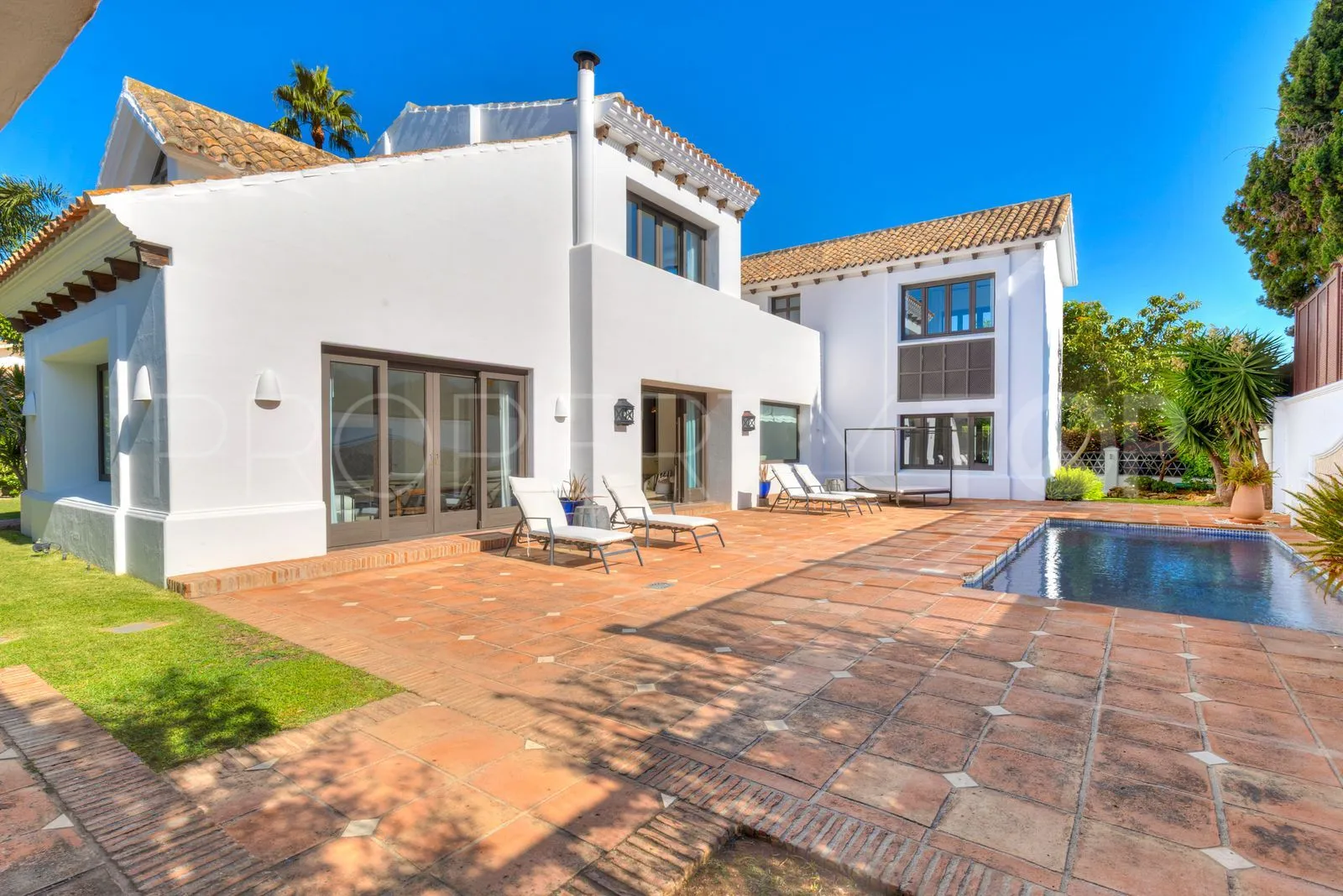 Buy Guadalmina Alta villa