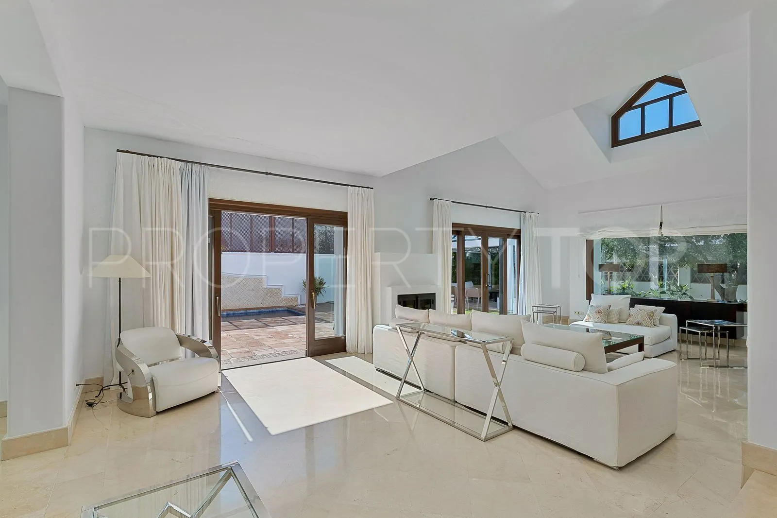 Buy Guadalmina Alta villa