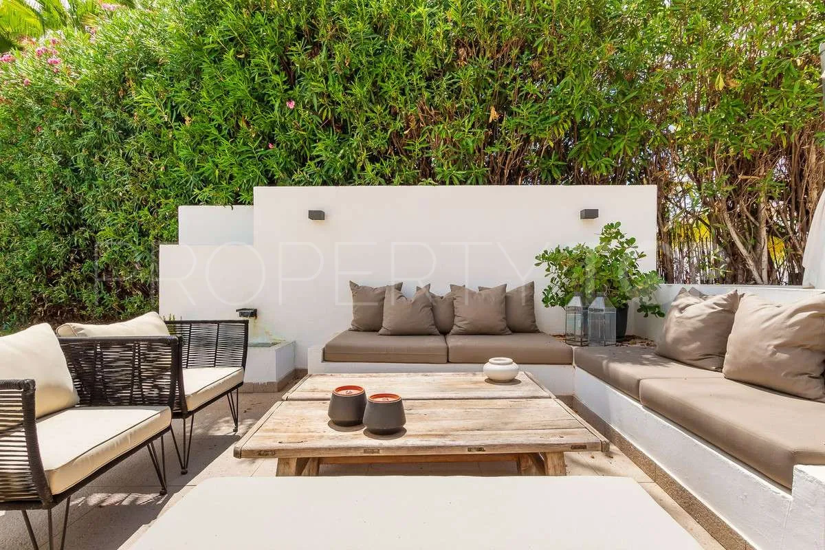 4 bedrooms villa for sale in Marbella Country Club