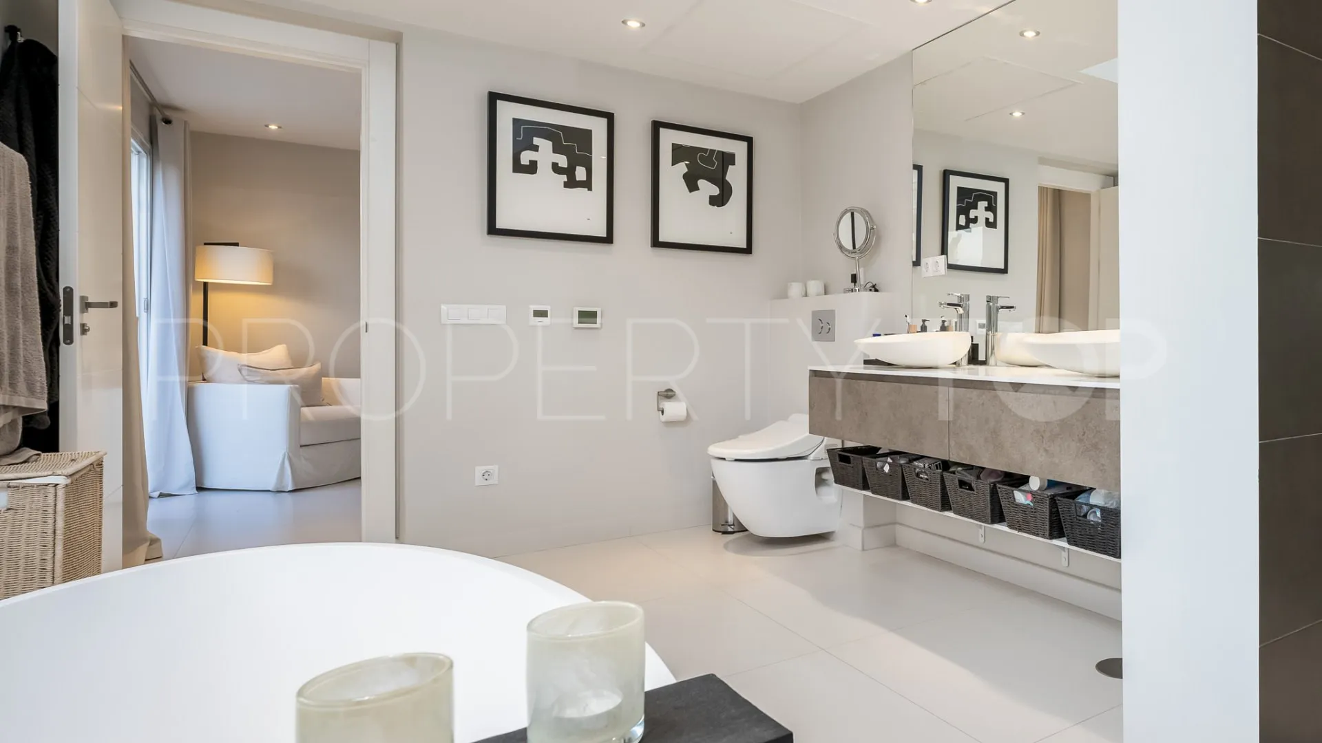 4 bedrooms villa for sale in Marbella Country Club