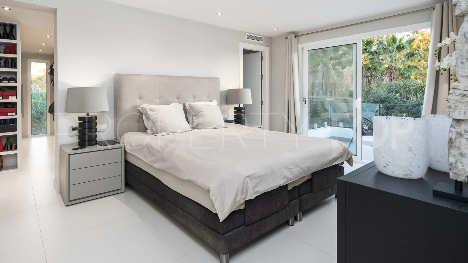 4 bedrooms villa for sale in Marbella Country Club