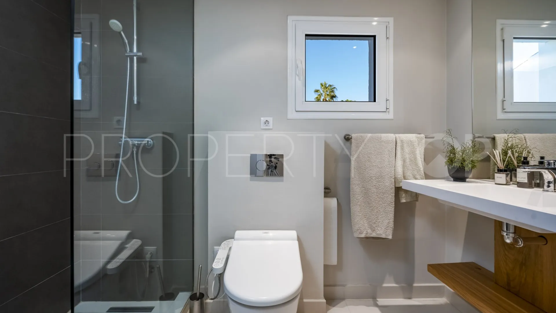 4 bedrooms villa for sale in Marbella Country Club