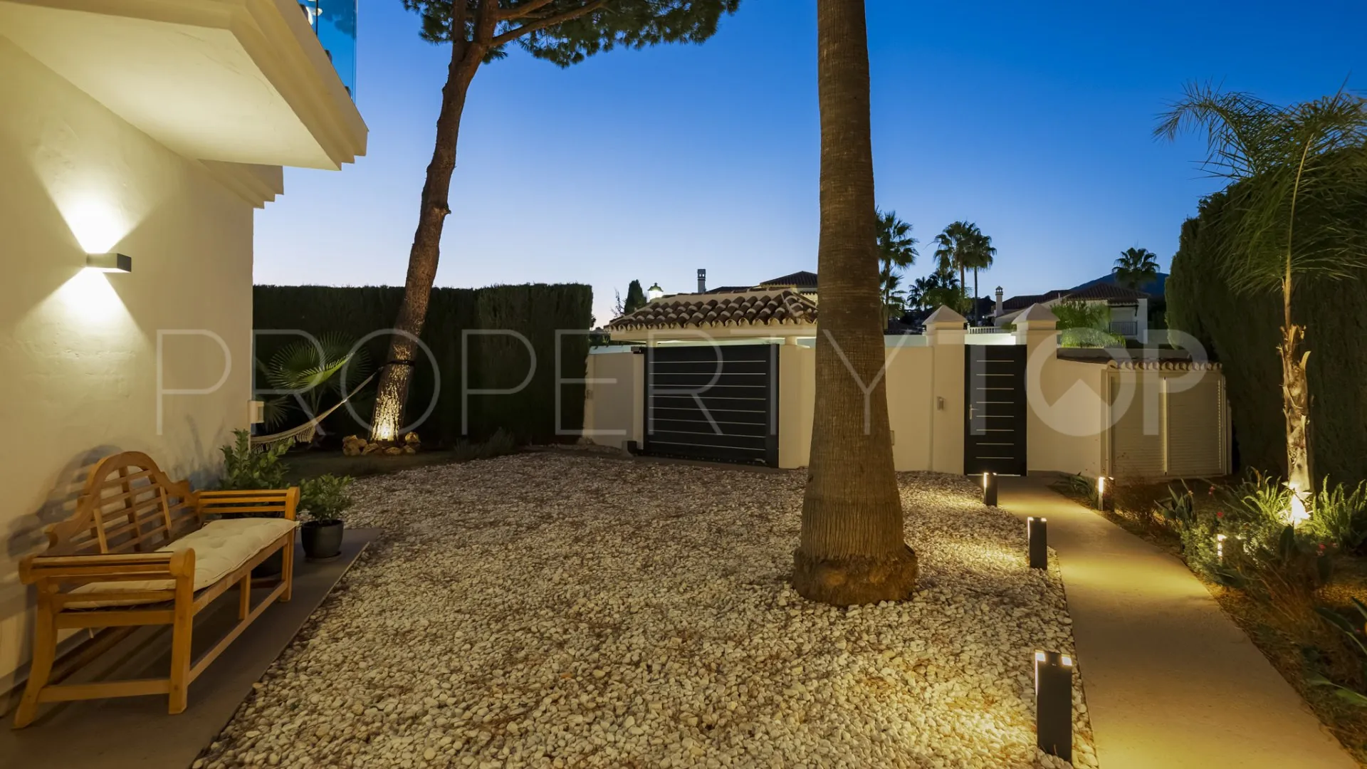 4 bedrooms villa for sale in Marbella Country Club