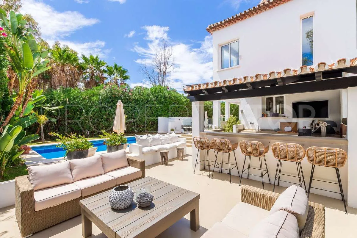 4 bedrooms villa for sale in Marbella Country Club