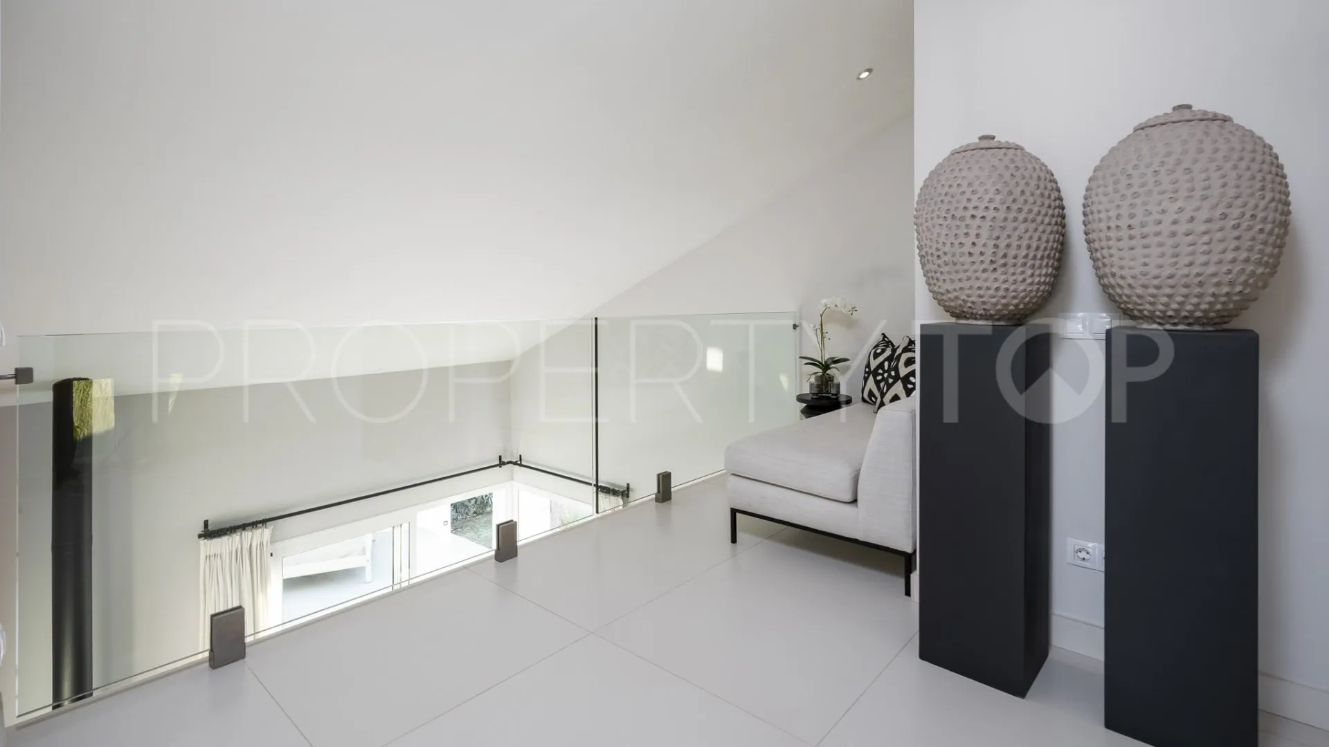 4 bedrooms villa for sale in Marbella Country Club