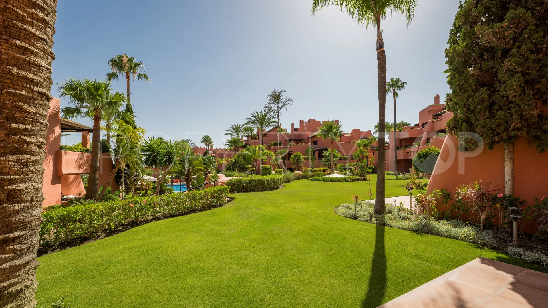 For sale ground floor apartment in Torre Bermeja with 3 bedrooms